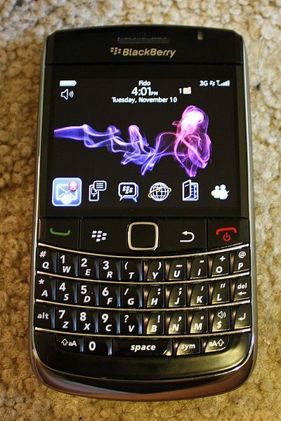 400px-blackberry_bold_9700.jpg